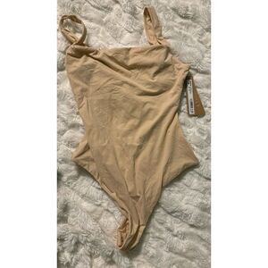 Skims Fits Everybody Square Neck Bodysuit XS NWT sand